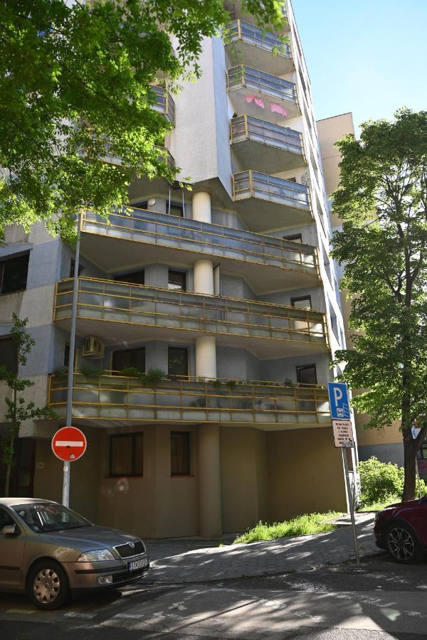 Apartmán Family Apartman V Centre Mesta Bratislava Exteriér fotografie